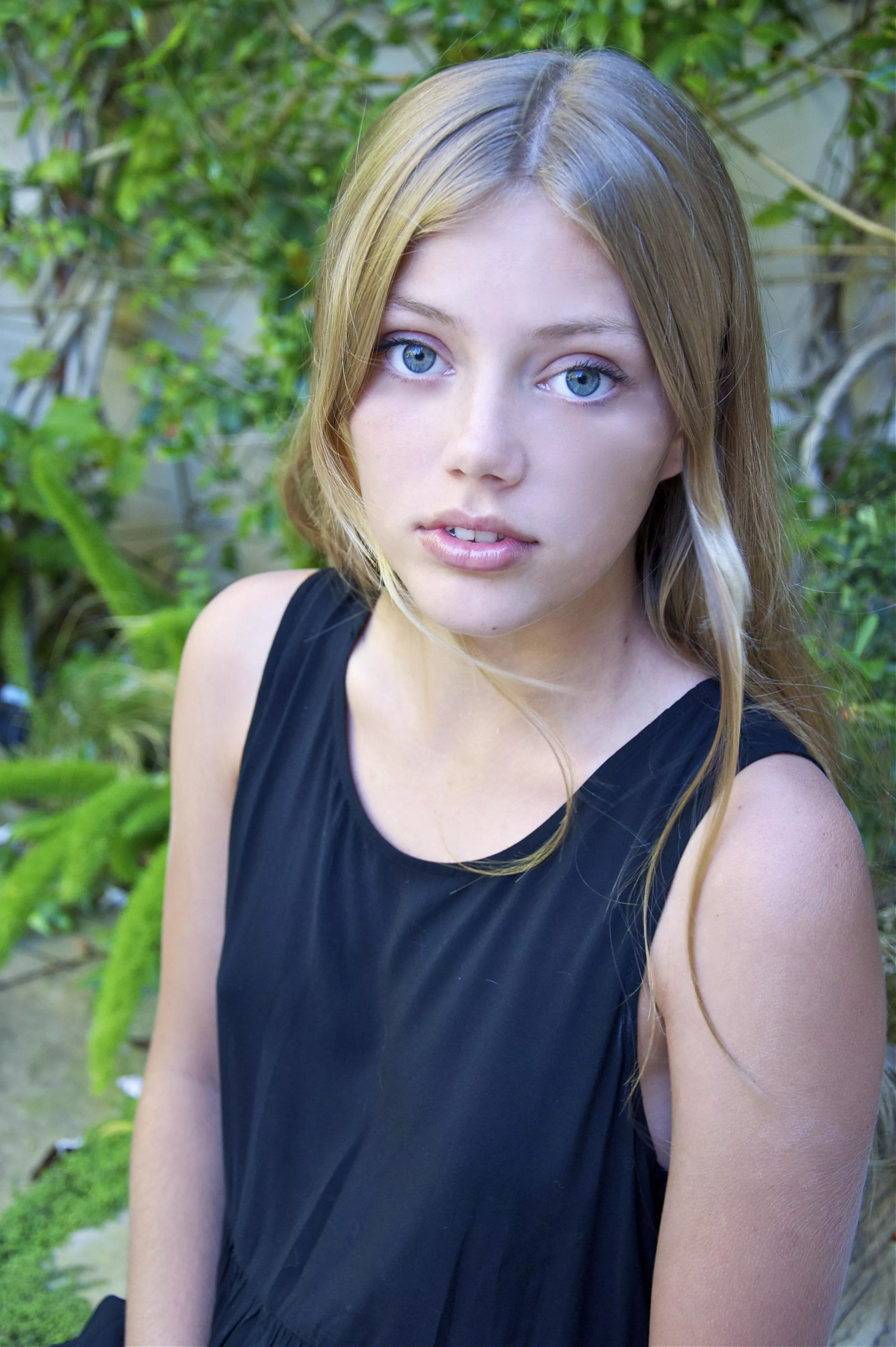 Grace Van Dien posted by godzilla98