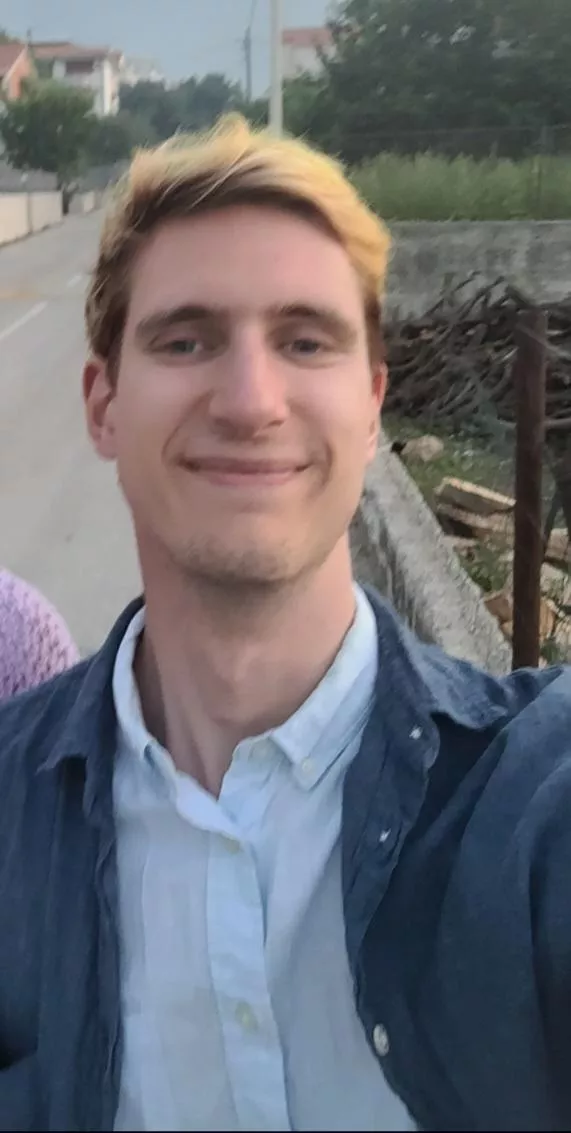 Hey bros 👋🏻 Decided to finally come out of my shell! Hope you all have a great weekend 🥰 posted by SiIlyGoose