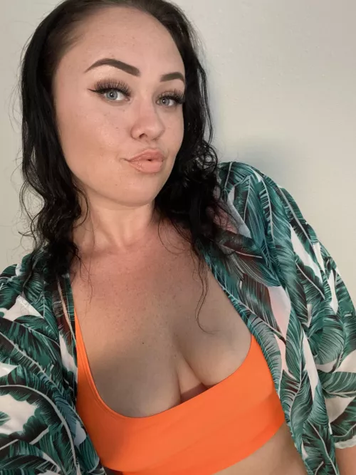 I want to be used in front of my husband. by _xnicoletteex_