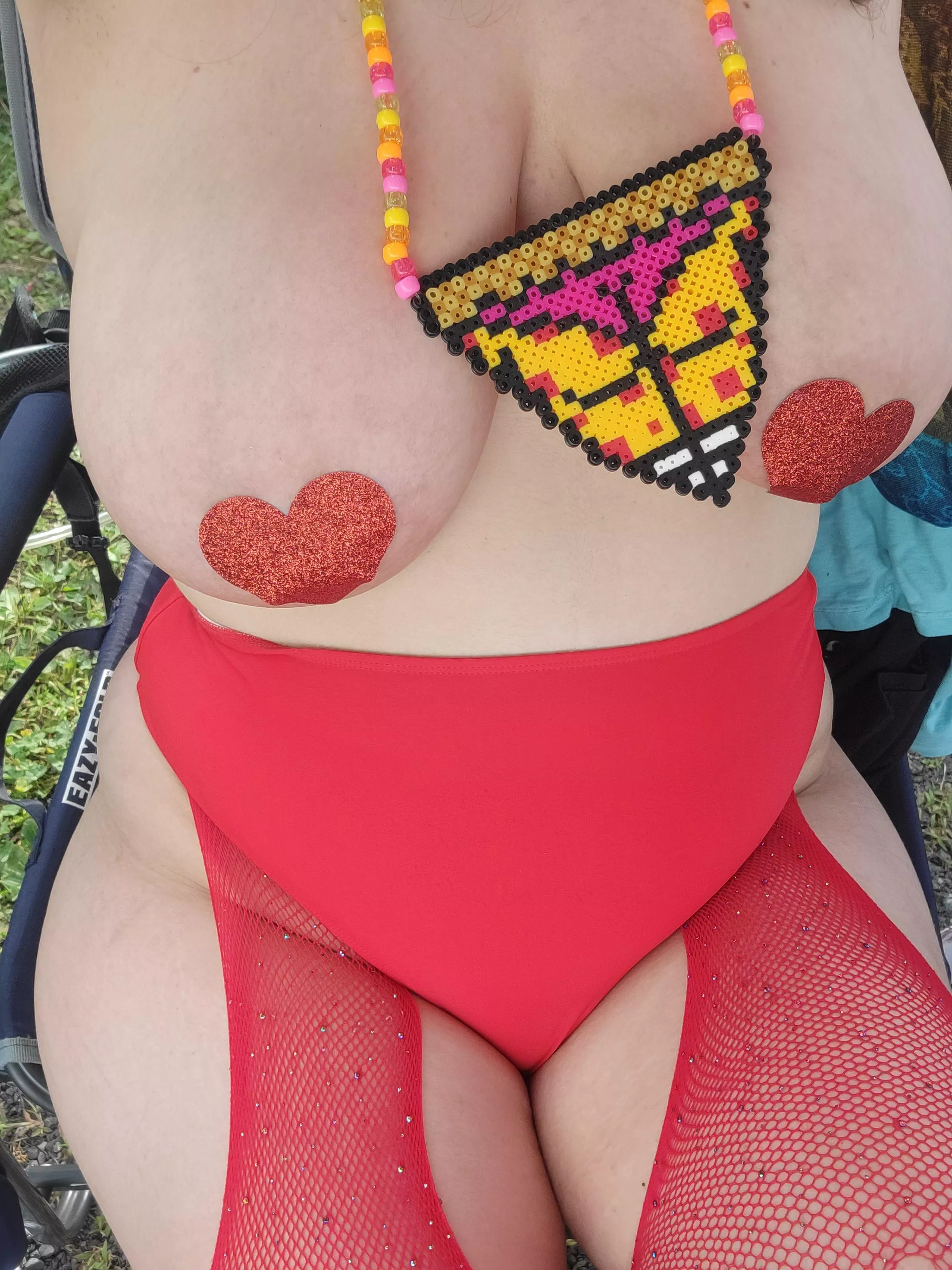 Love is the fifth element 🫶💕✨️ posted by princessglittertits