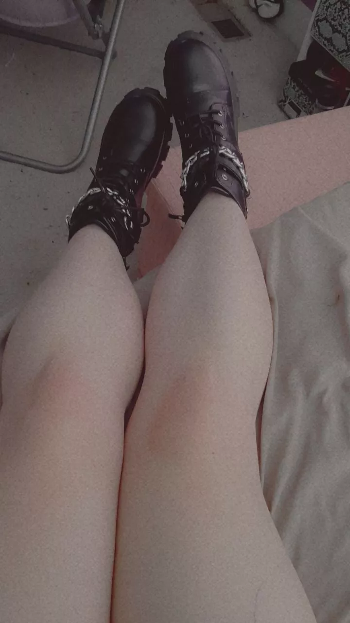 My favorite combat boots posted by KitsuCerise