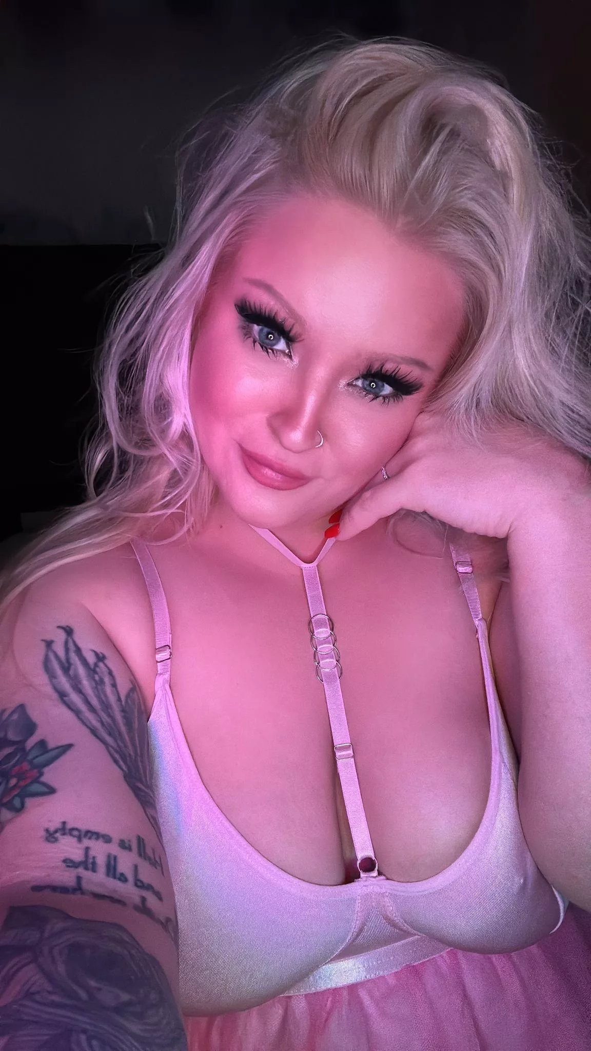 Ready to have some fun [F] posted by Afraid-Duck-1353