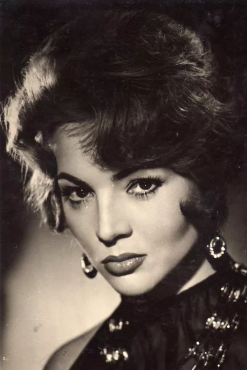 Sara Montiel by cliptemnestra