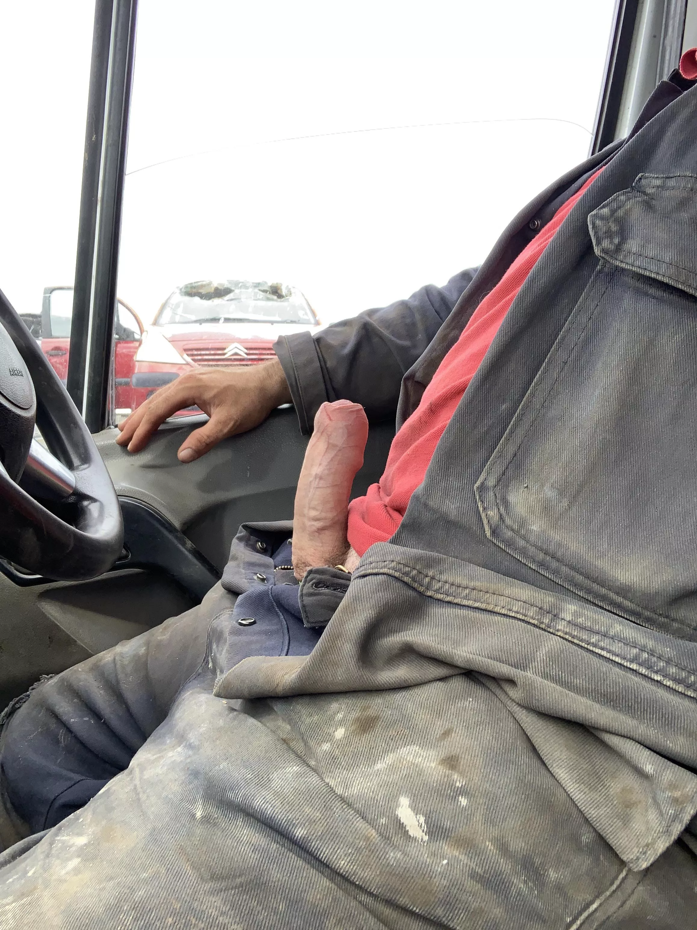 Thursday boner😂 posted by Reallybored3