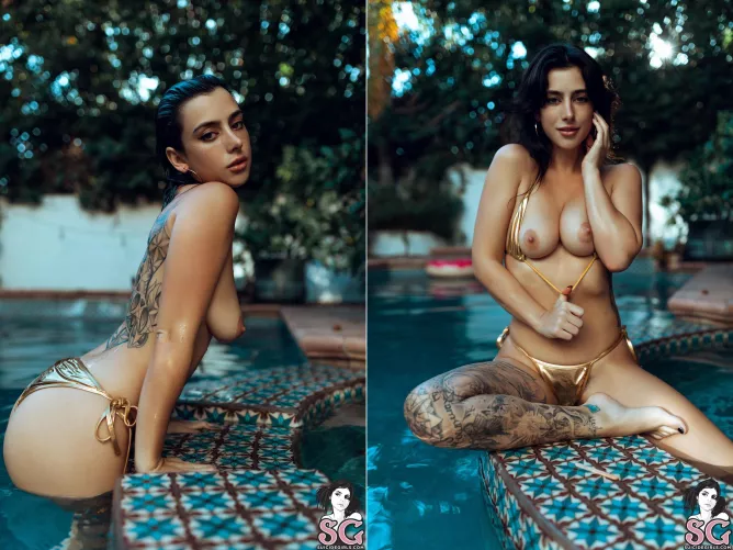 Which is your favorite: wet or dry? 💦☀️ Model: Reed by SuicideGirls