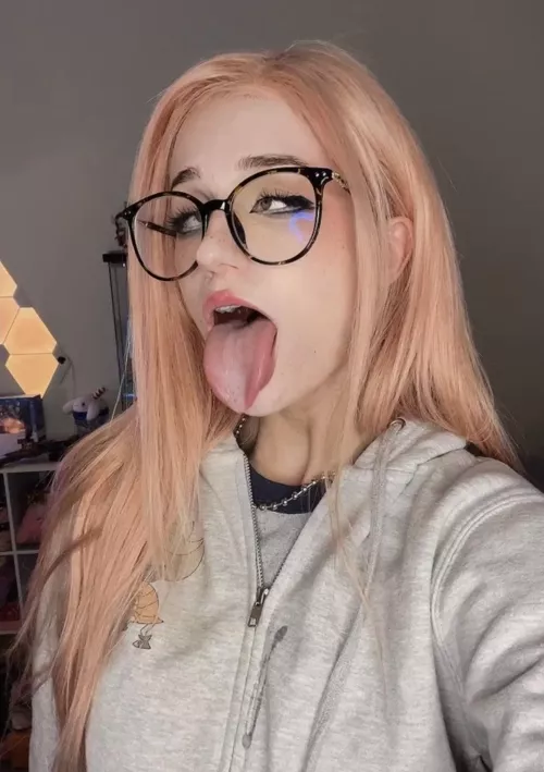 Would you let me drool all over you… [oc] by amigoesonline