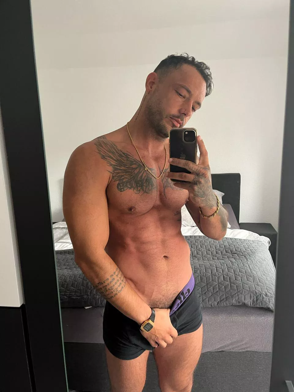 [33] want me to reveal it? posted by Sufficient_Spare2041