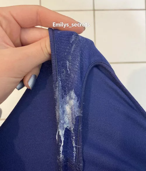 A combination of thinking about you & working out makes my pussy drip 🤭 [f] by Emilys_Secrets