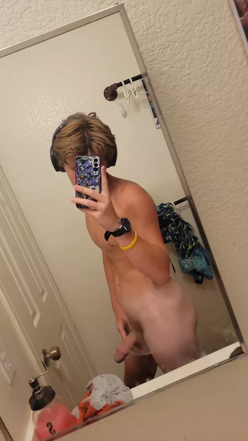 Can anyone lend a hand??? by Wraithfam