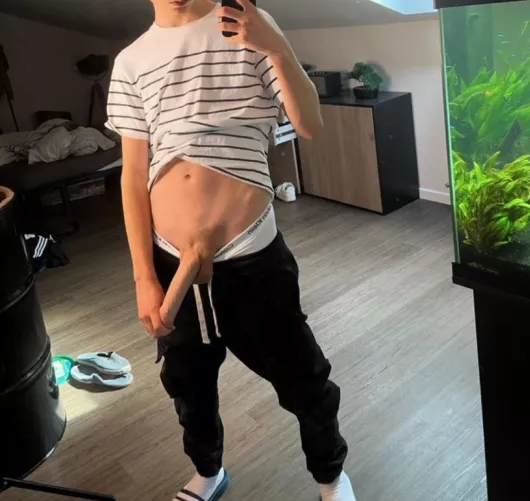 Come over and play with my cock by Head-Foundation8840