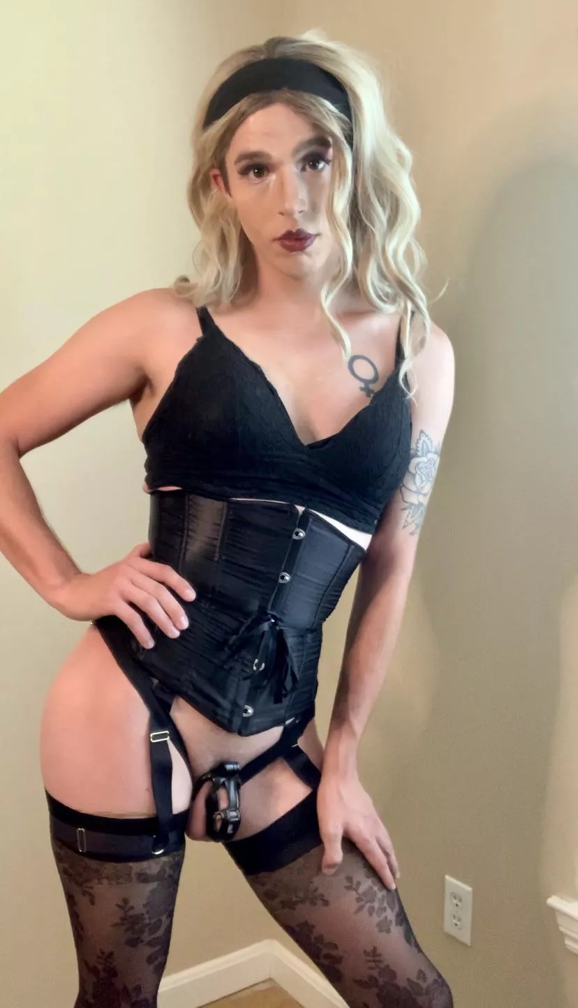 Day 4/7 locked and not allowed to cum, I’m so attentive and horny at this point- scared and excited of what would longer term wear will turn me into 😛💕 posted by Sissyaura