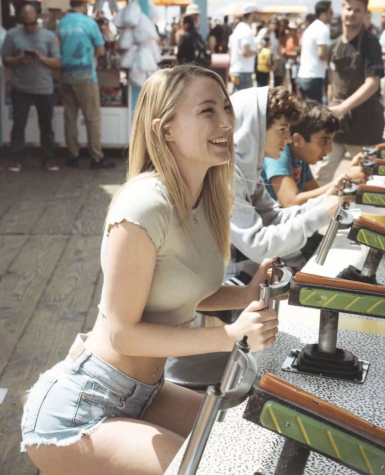 Gorgeous posted by Costiq1