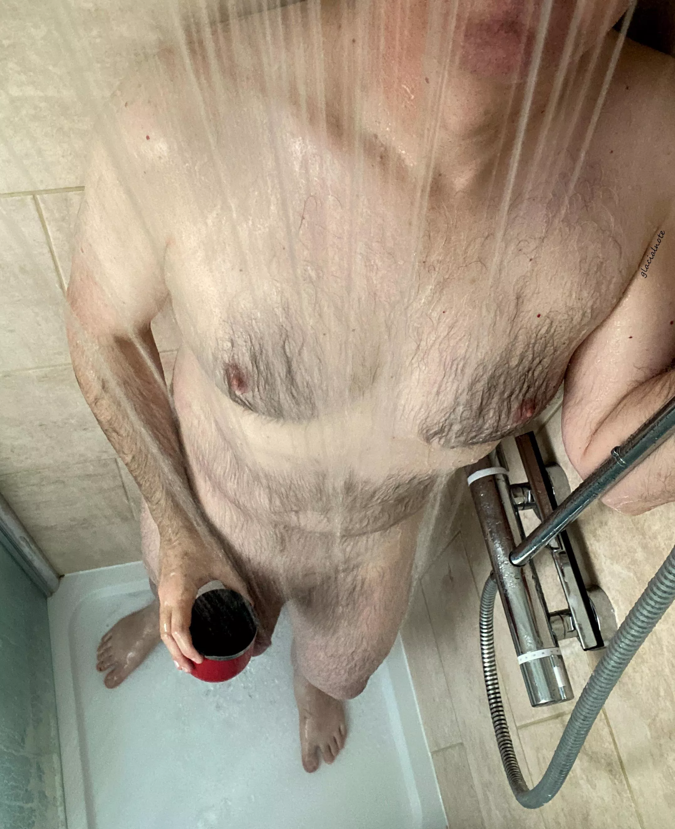 Happy Saturday! posted by glacialnote