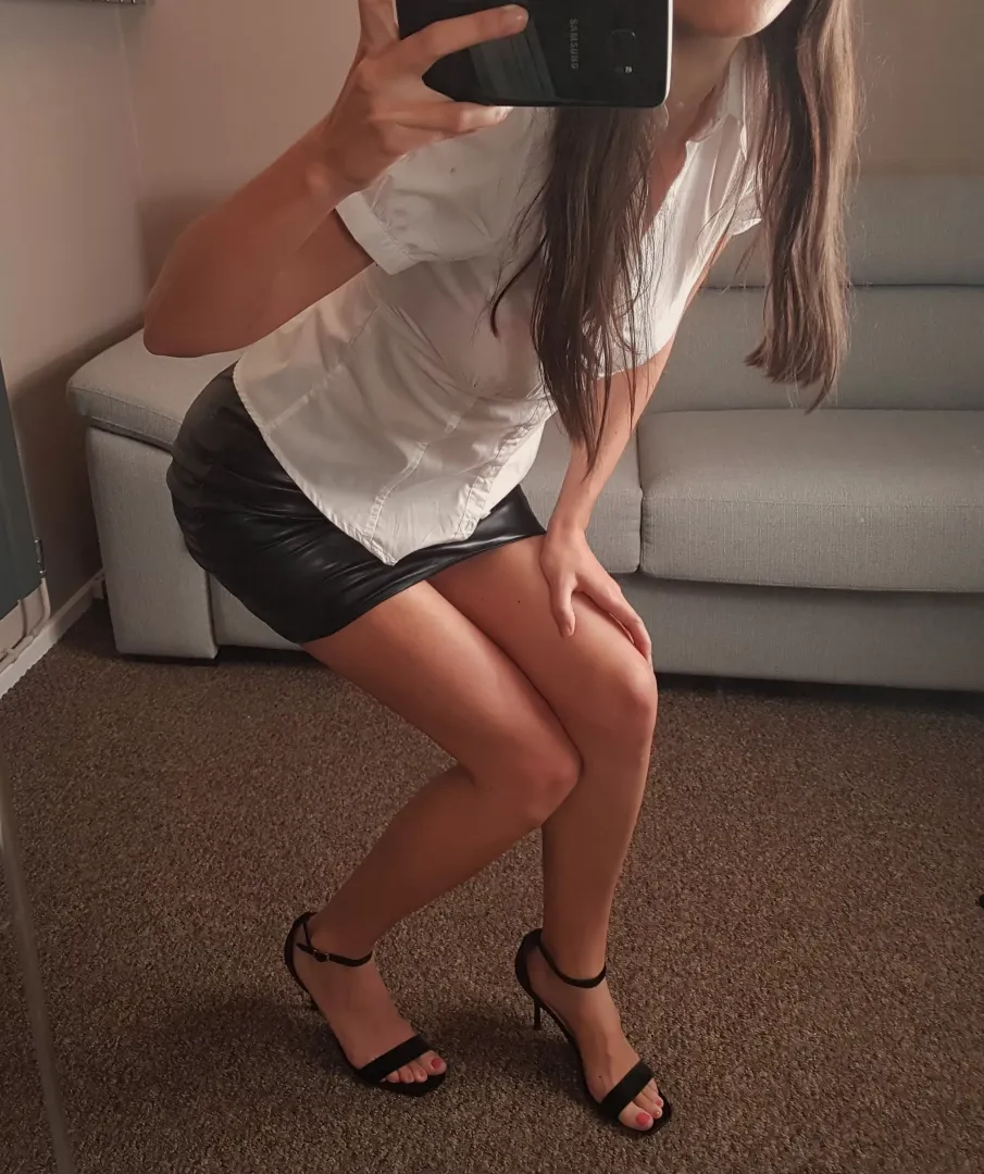 Hey, I'm here [F] by sexy_brunette__