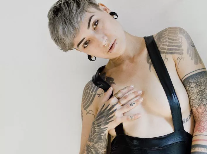 hm oh hello posted by UrsinaeVespera