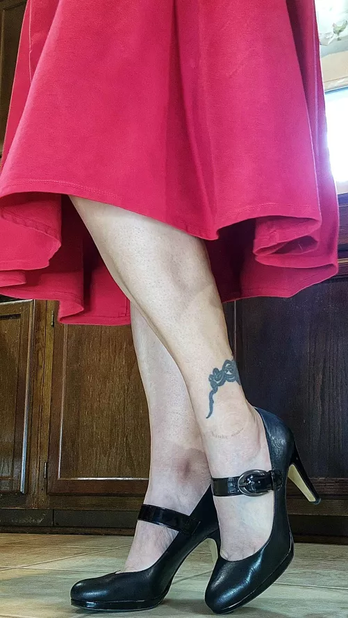 It's Date Night! Do these heels look okay with this skirt? by kinky_soles