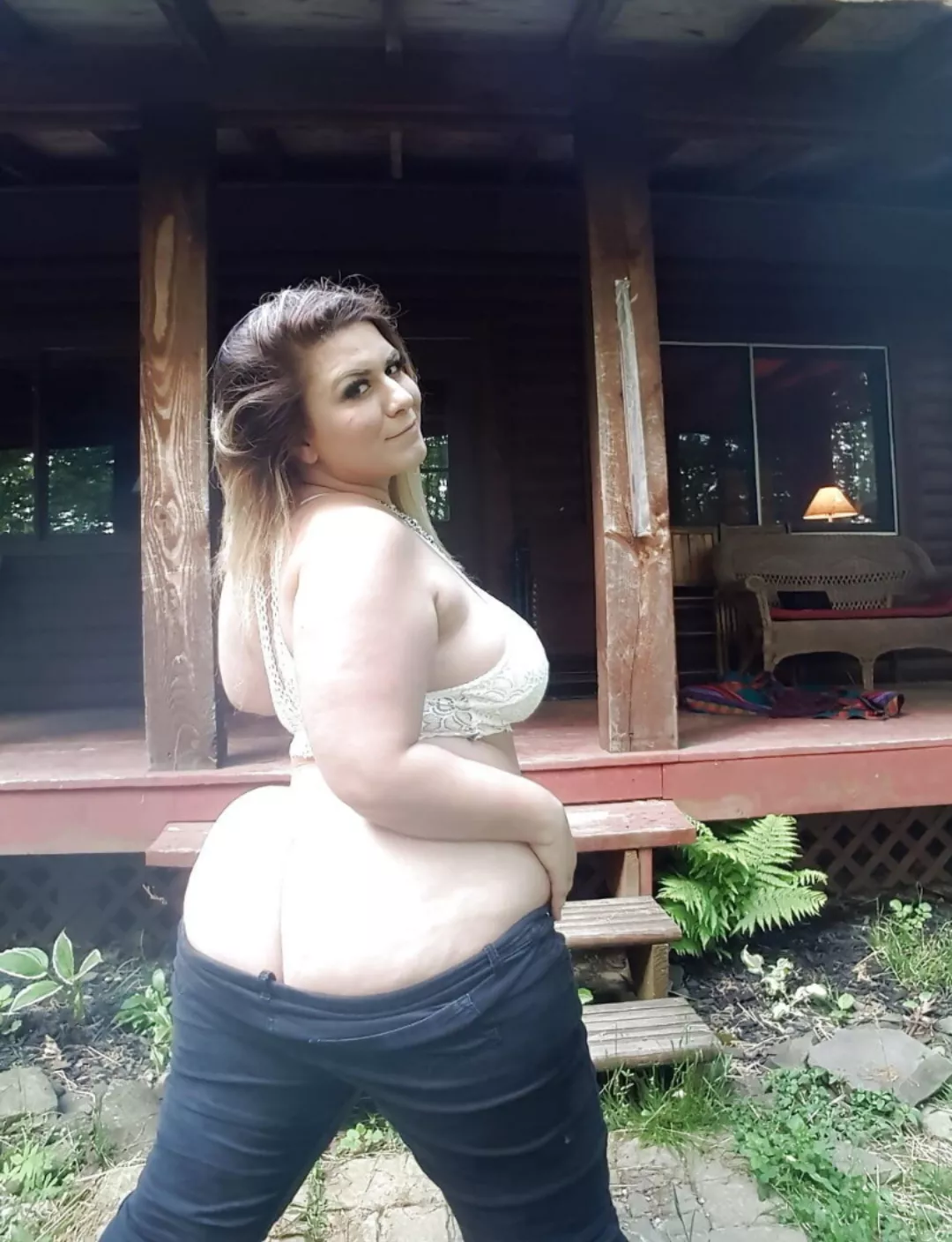 London Andrews posted by evenflow_2991