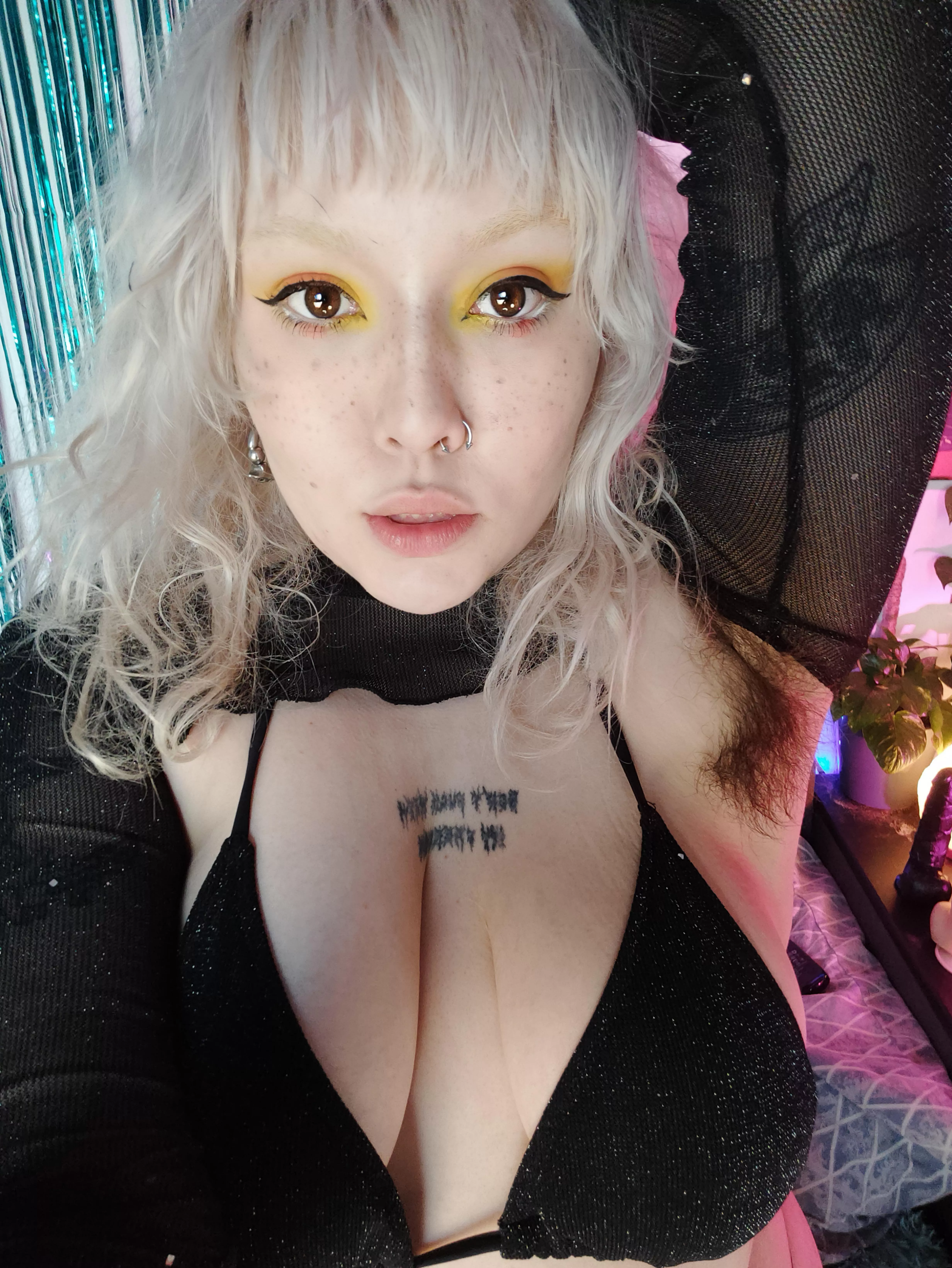 My eyes are the reason for your orgasm in the future posted by OliveCummm