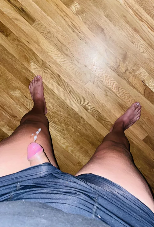 Roommate walked in on me as I was cumming and I tried to cover up. Didn’t do a very good job 😩 by squeezingyou