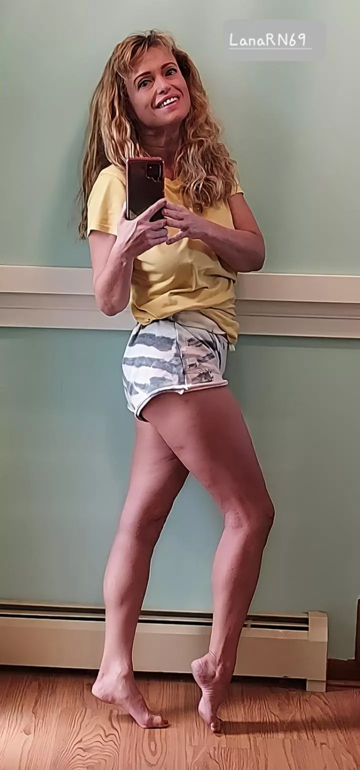 You're never fully dressed without a smile posted by LanaRN69