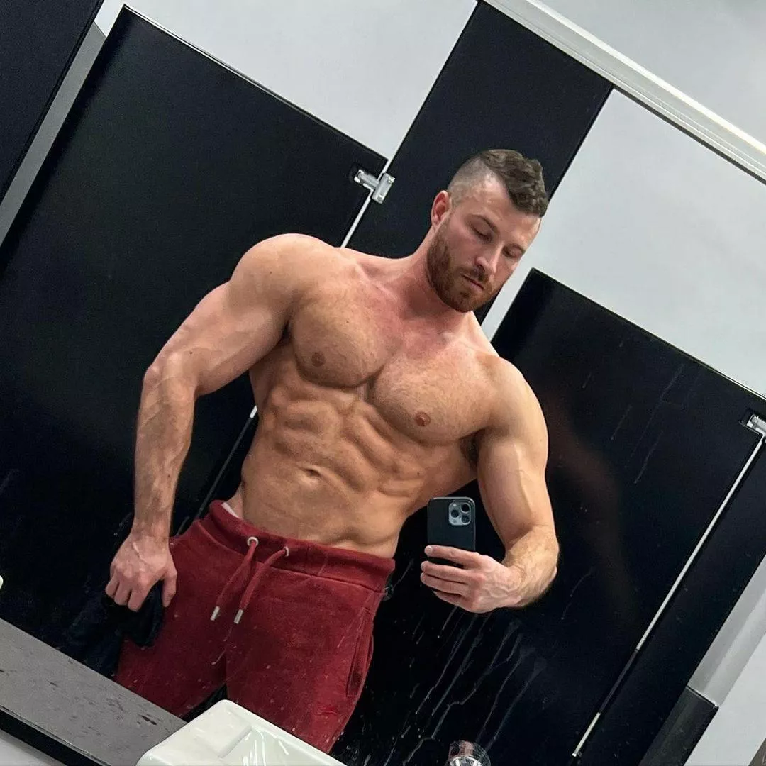 Feeling pumped posted by Charming_gymer