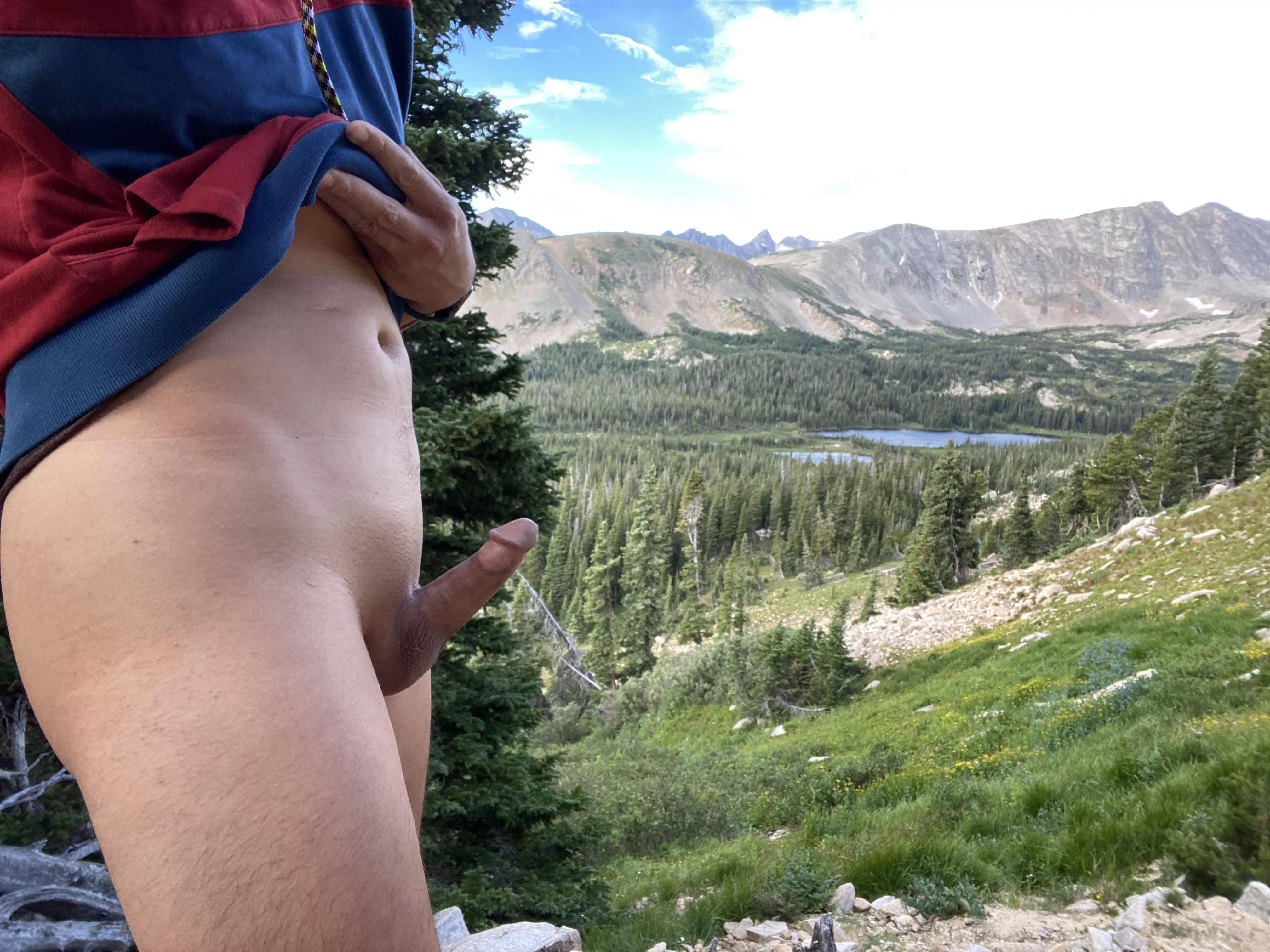 Fun on a hike ⛰️ posted by lickmydiscostick69