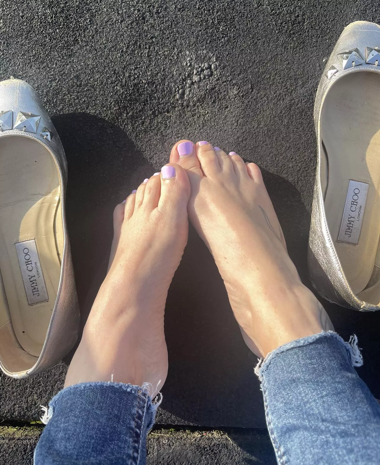 Getting some sun on the feet posted by pandora0405