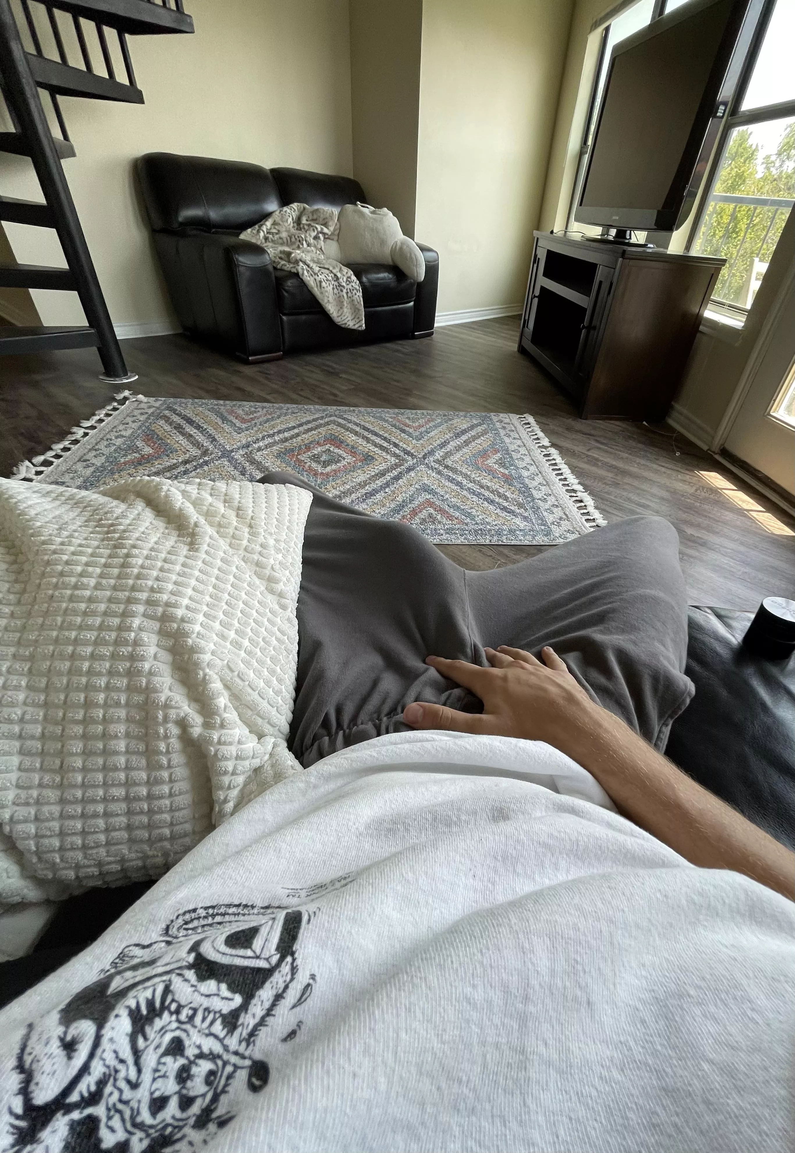 gm ;) posted by stonedboner9