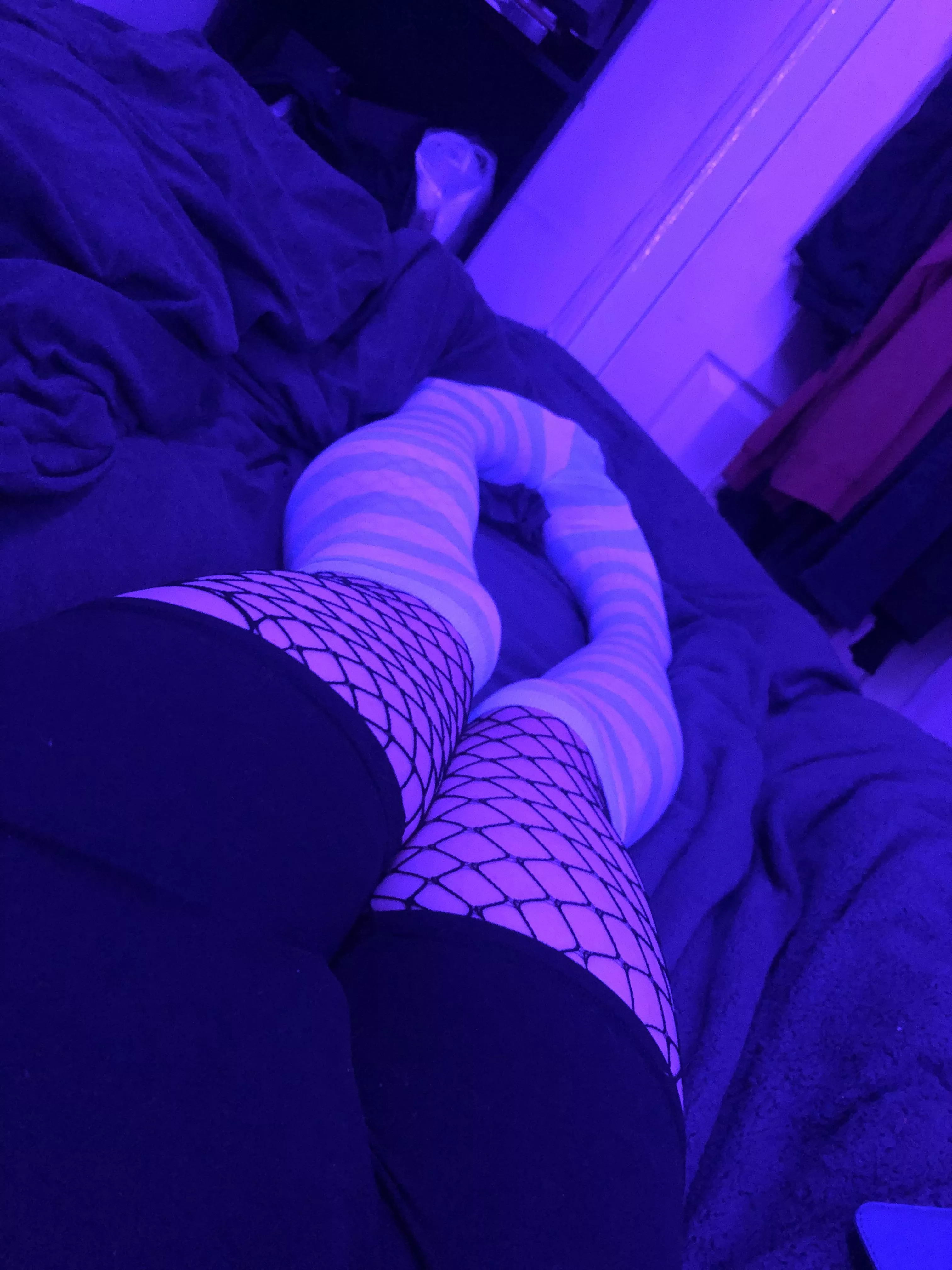 I’m feeling cute, do you agree?🥺 posted by Filthy_Boy_Kisser