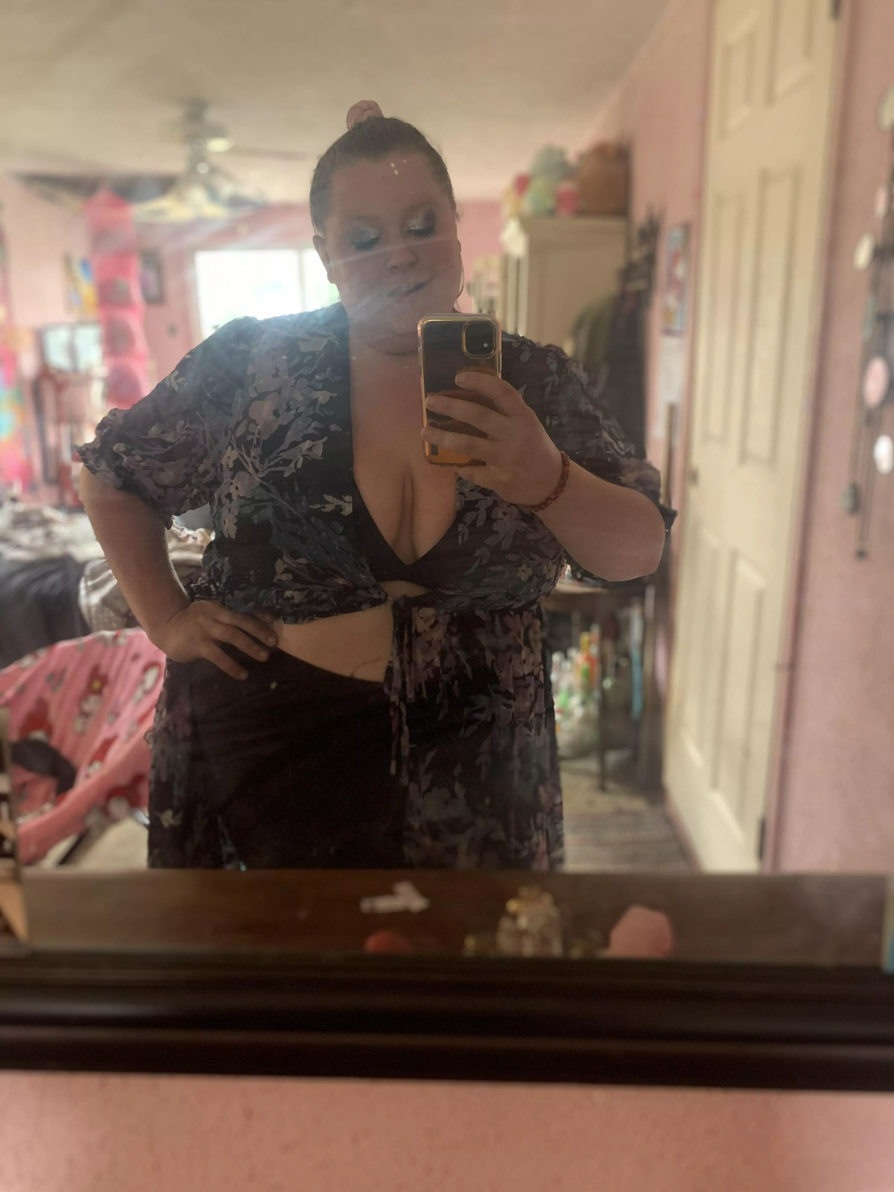 Lonely and tired 💔 posted by BBWWarrior94