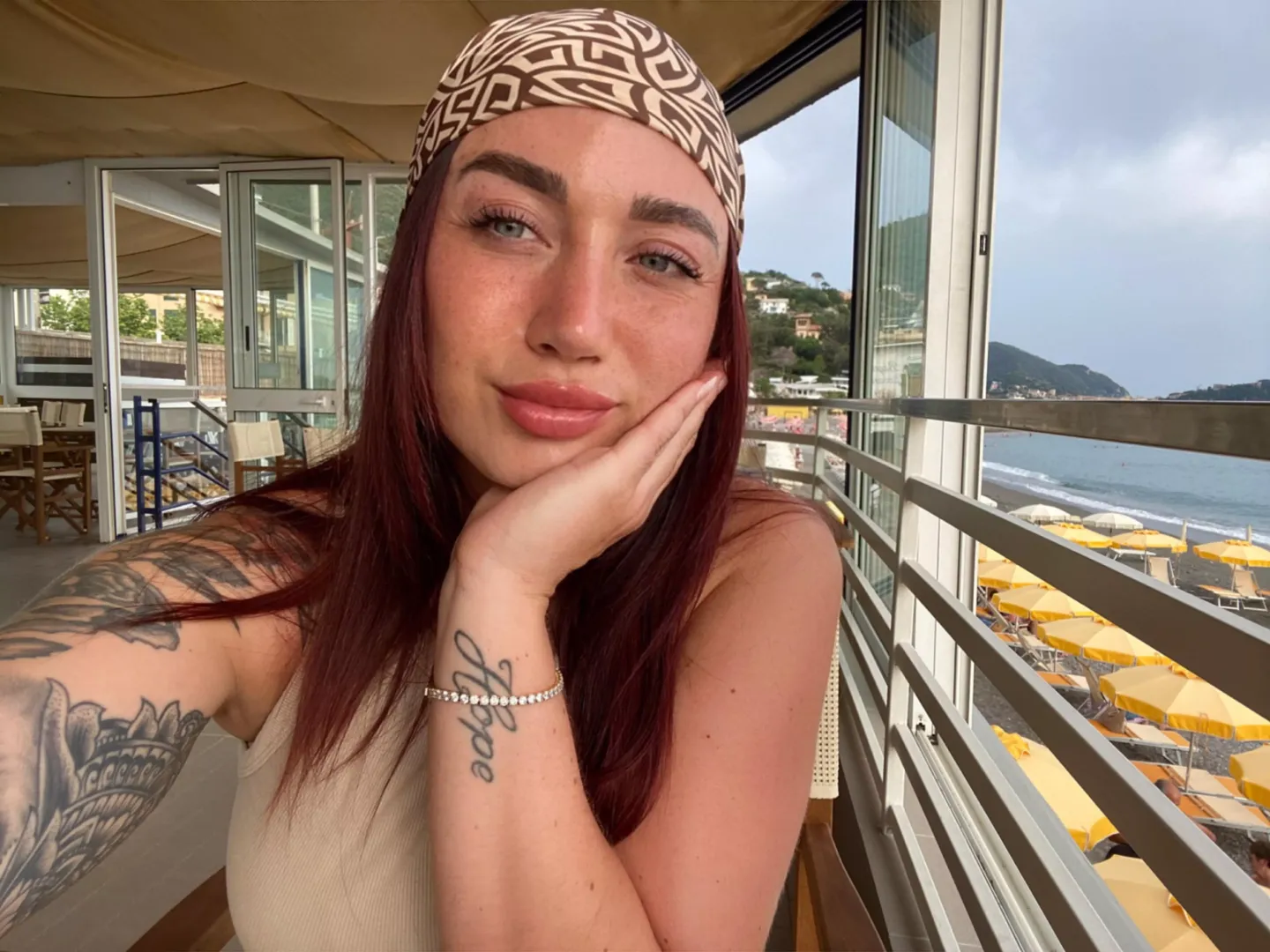 Love to show off my freckles by manliberty