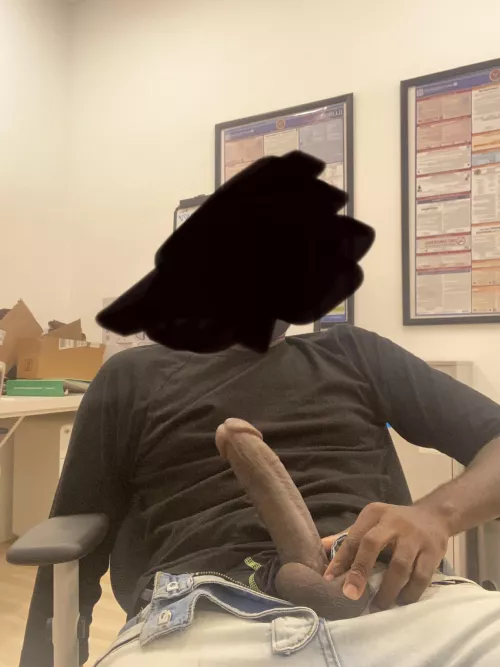 Open seat in the office by ItsmeSkin