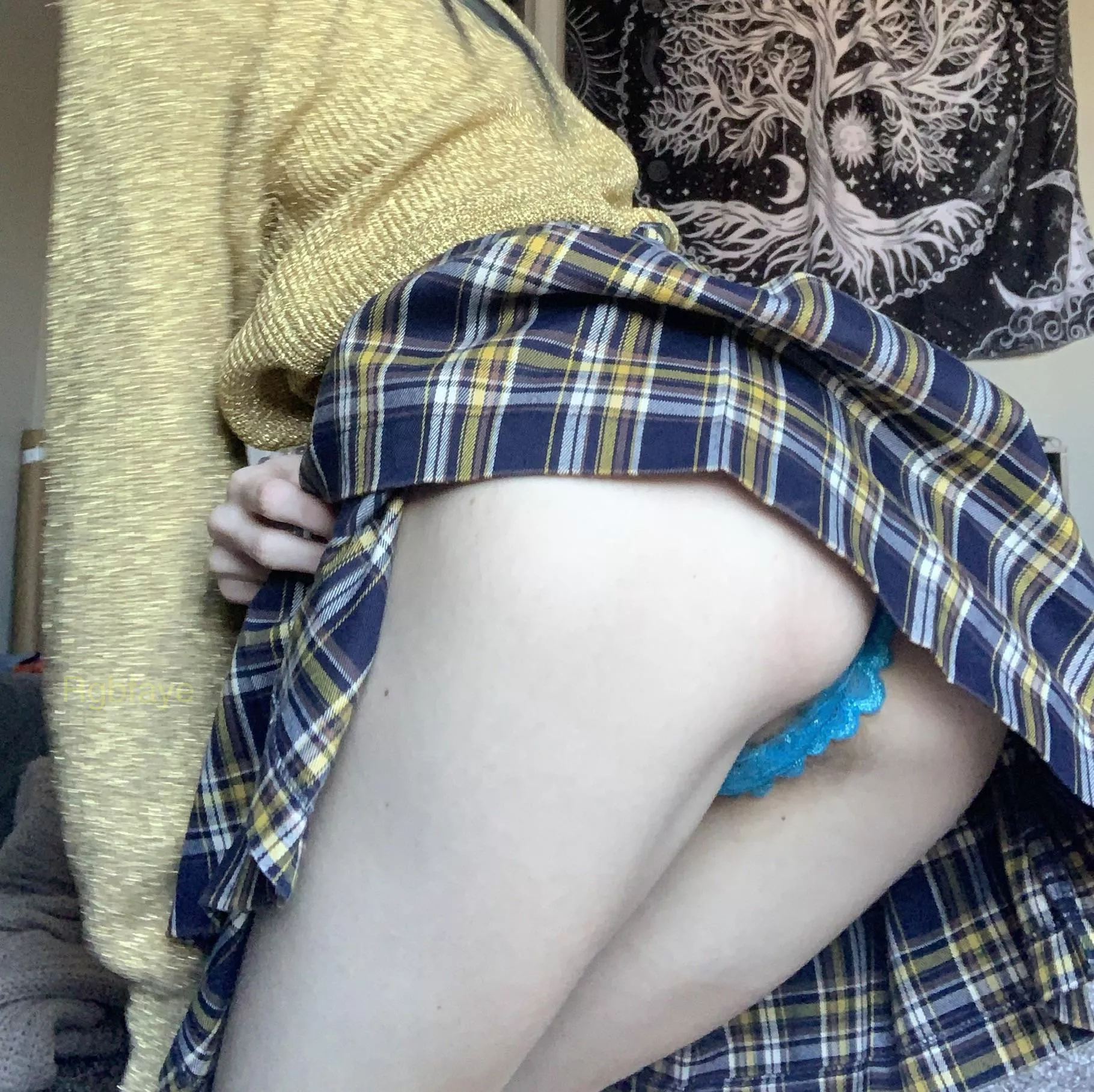 Peek underneath posted by rgbfaye