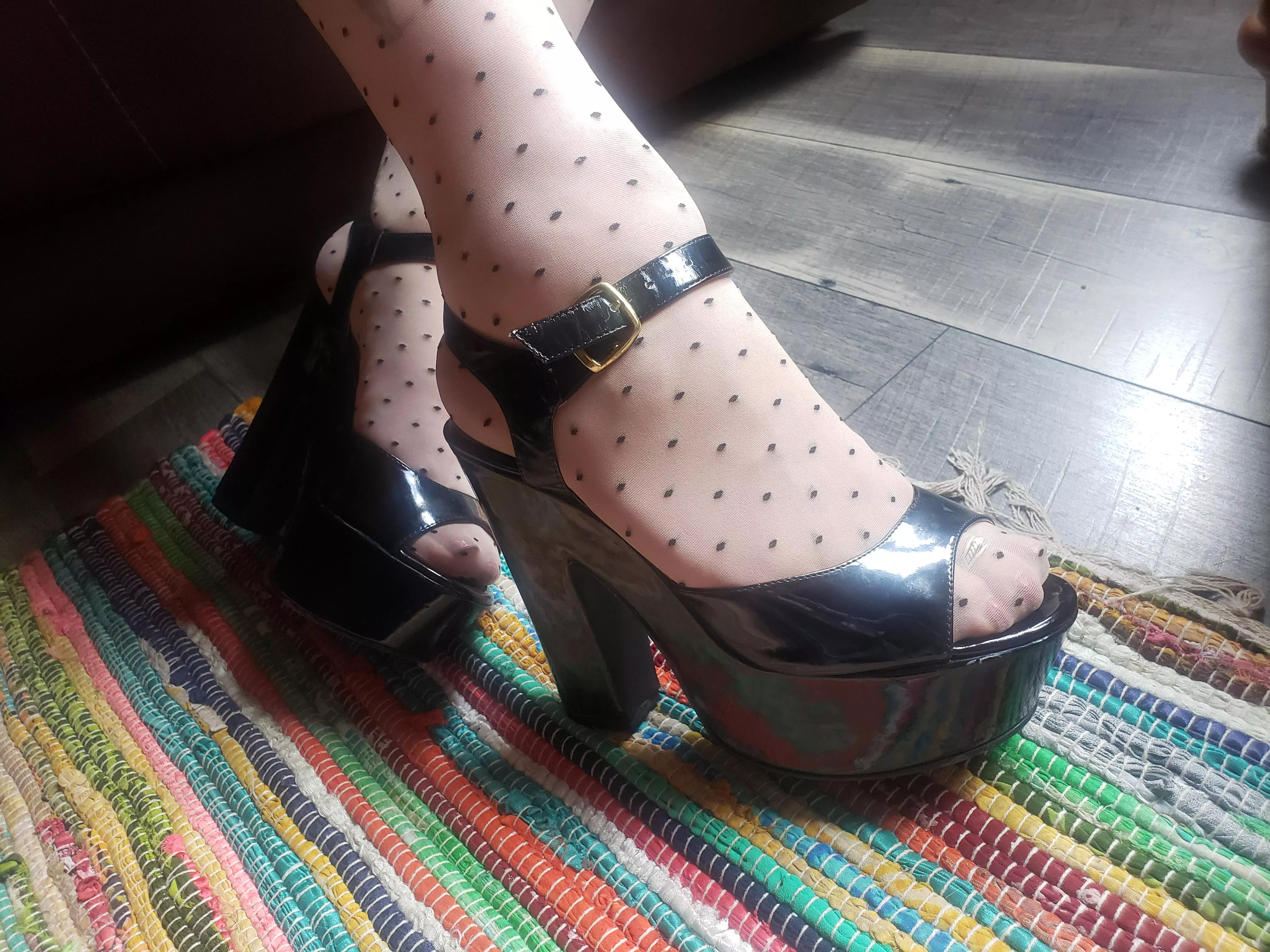 Pretty Polka-dots posted by PitifulSpecialist887