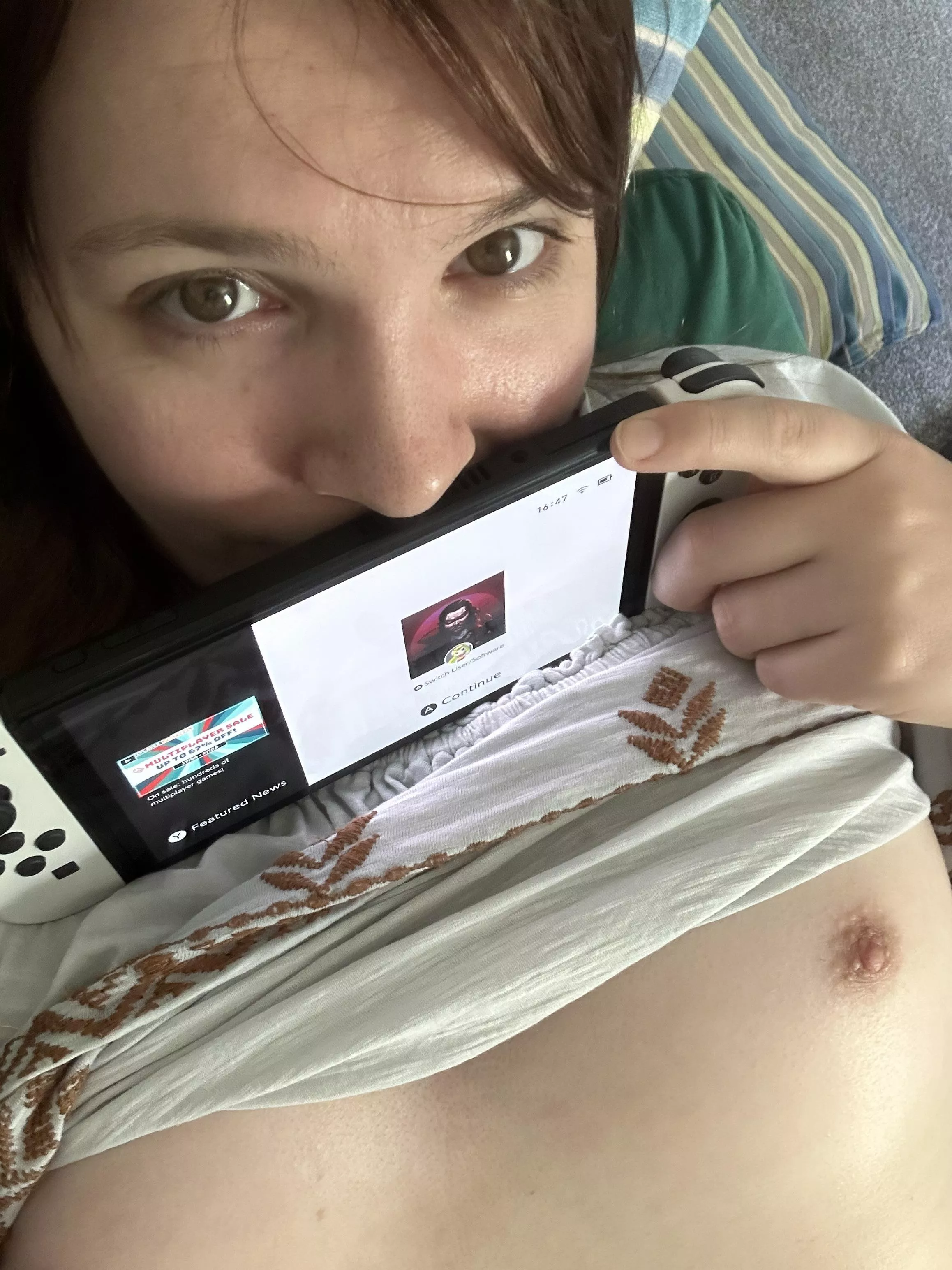 Taking a break from Vampire Survivors to take some snaps 📸 posted by hoteluniformgolfs