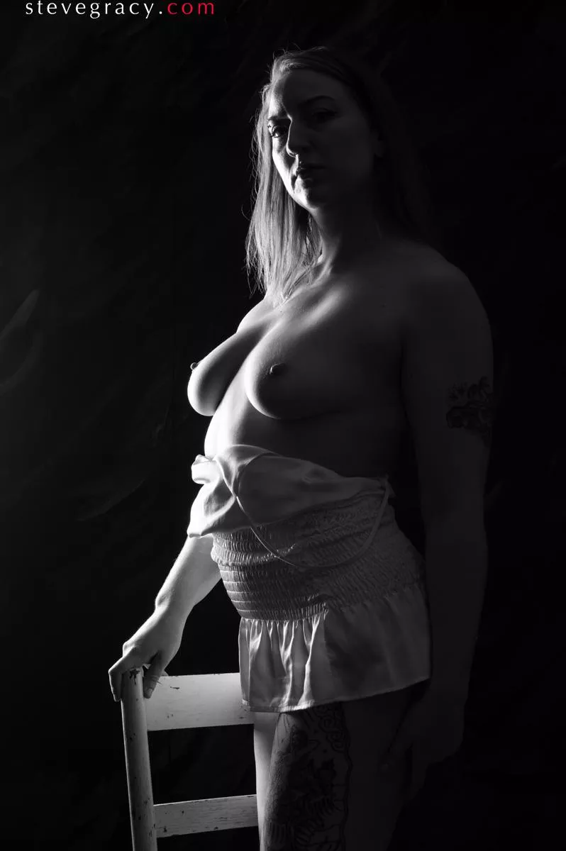 Tawny in little white dress posted by SteveGracyPhoto