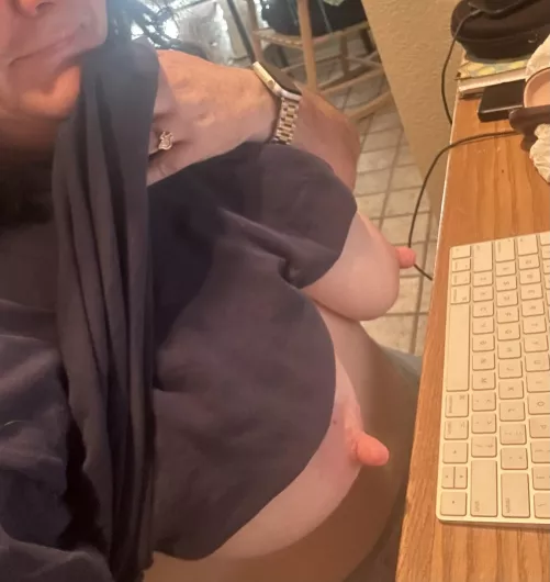 They want to type something by Luvs2Hump