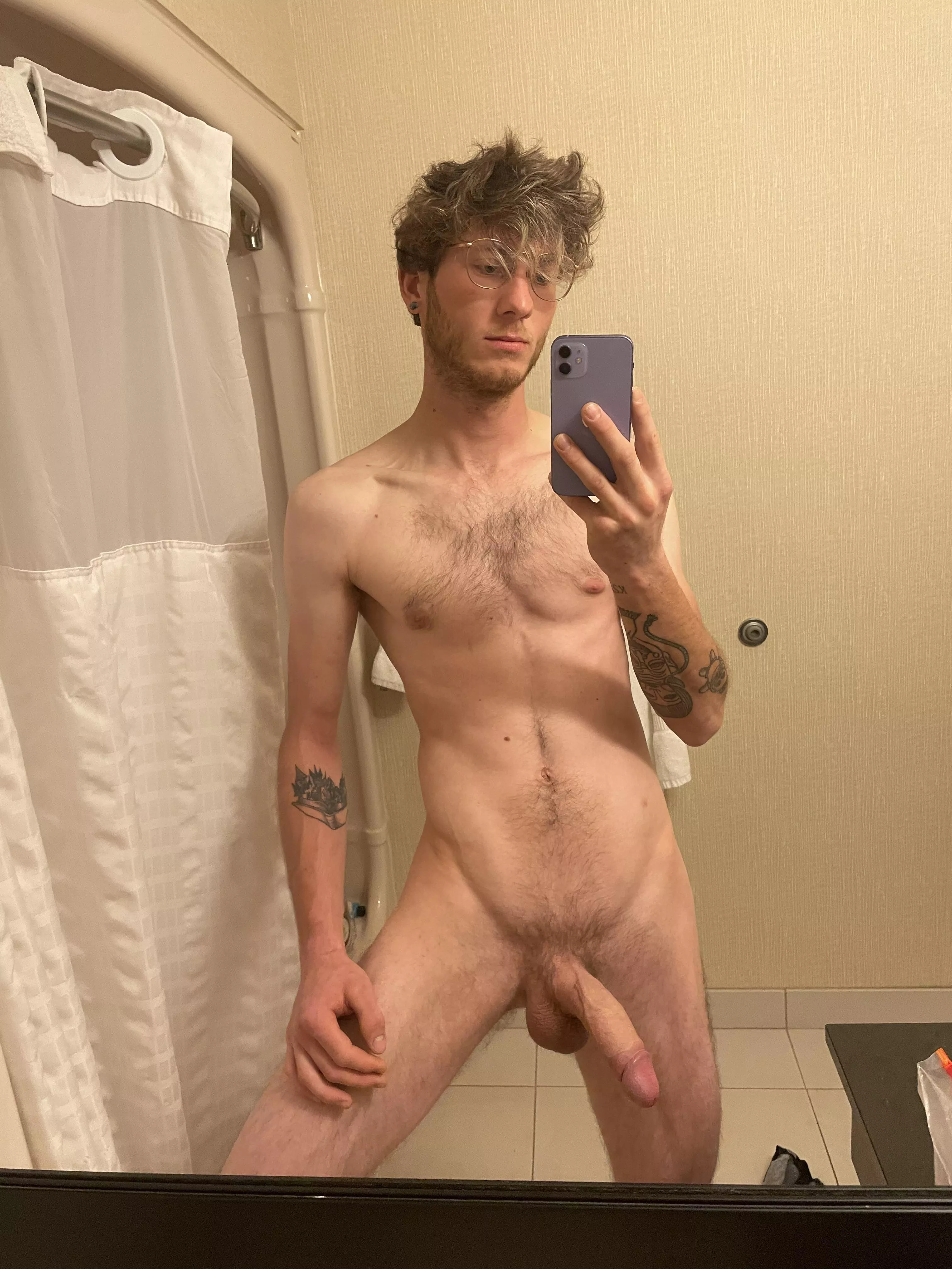 weekends are the best time to stay naked ;) posted by chedshred