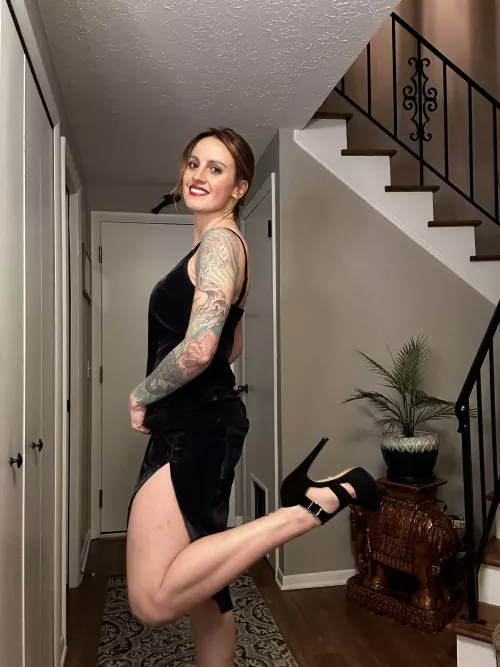 Black for a great Day! [F] by Tay-Rae773