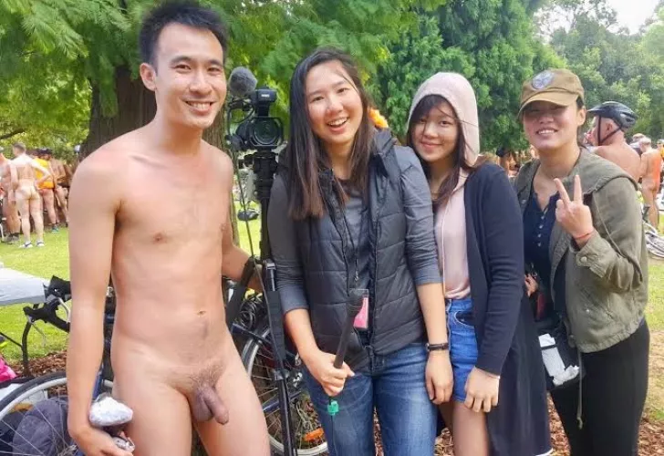 Cfnm public.... by Kcmn-83