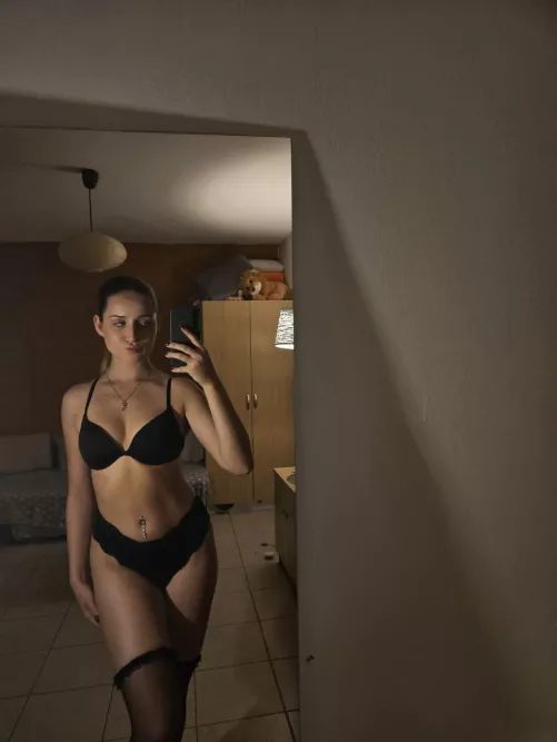 How about you deposit the biggest load ever on my sexy stomach[IMG] by Massivebubu69