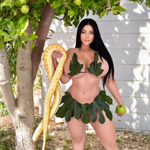 In the garden of Eden by NewBimboSimp