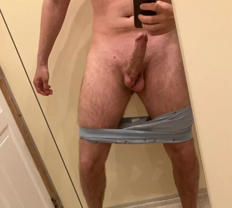 Morning wood 🪵 posted by Zealousideal_Ad_5187