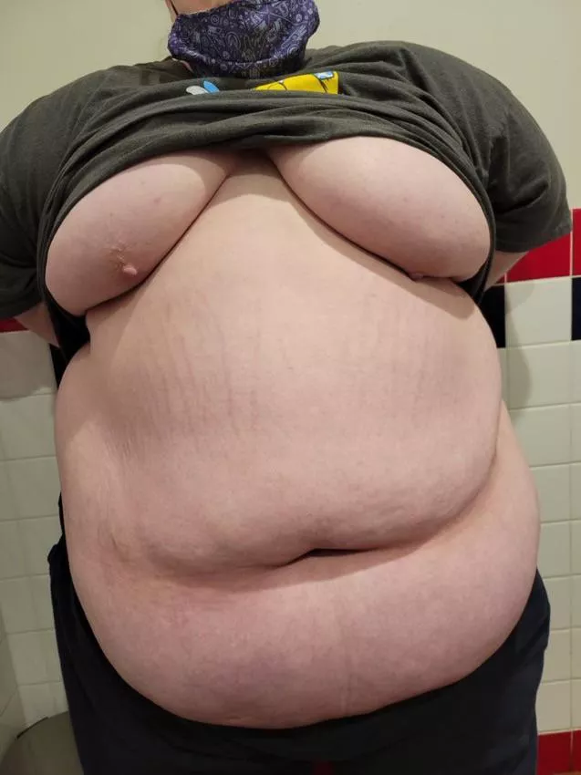 My belly still sags, fear not! posted by Unthinkablebelly