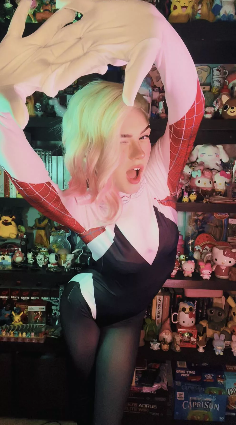 Spider Gwen (Spider-Verse) by Cinnamarollslut posted by Cinnamarollslut