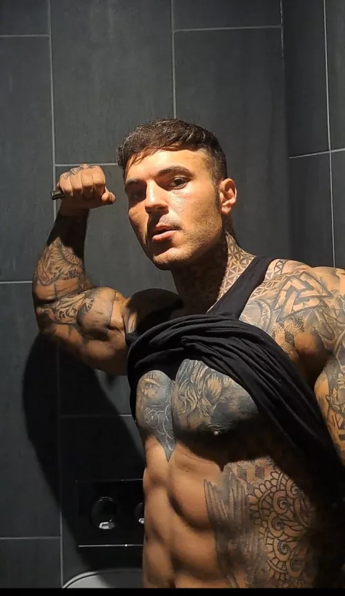 Want to touch? ;) by bahamianDowel769