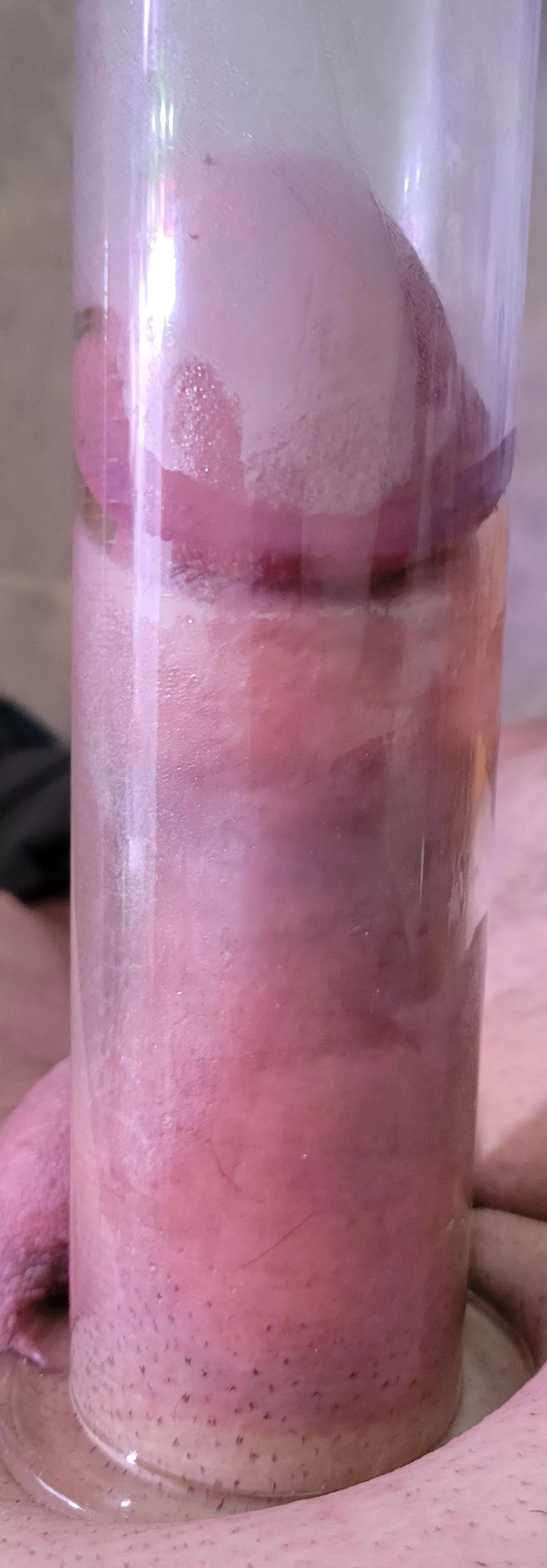 Full tube this morning. 45 min pump. Its a puffy fat cock kinda day. posted by longjohnson88