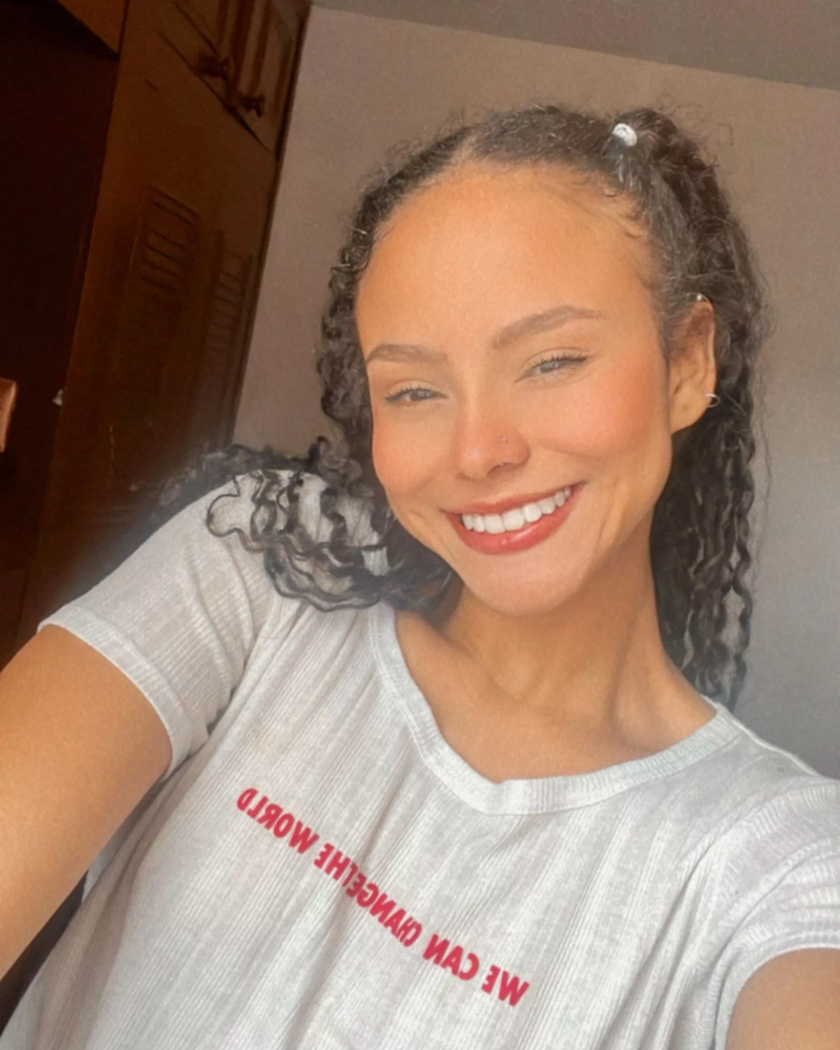 Happy vibes only [f18] posted by ILoveSmilinggBack