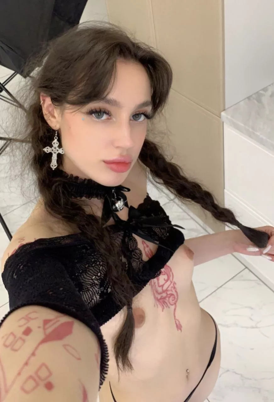 I can't get enough of my beauty posted by Truecrochet184