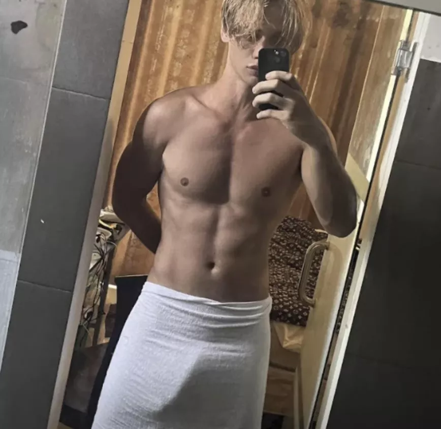 I'm 6'3 , 8 inches :) posted by Daylo117